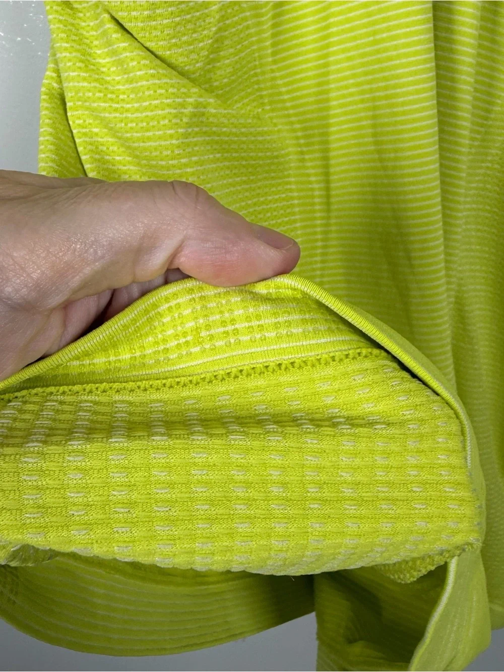 Athleta Momentum Seamless Racerback Tank Top Neon Yellow Size XL Gym Running